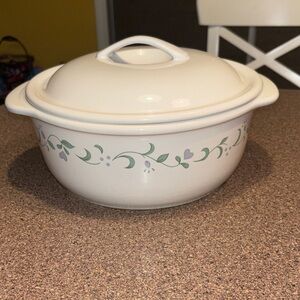 Corelle country cottage Casserole Dish with Lid